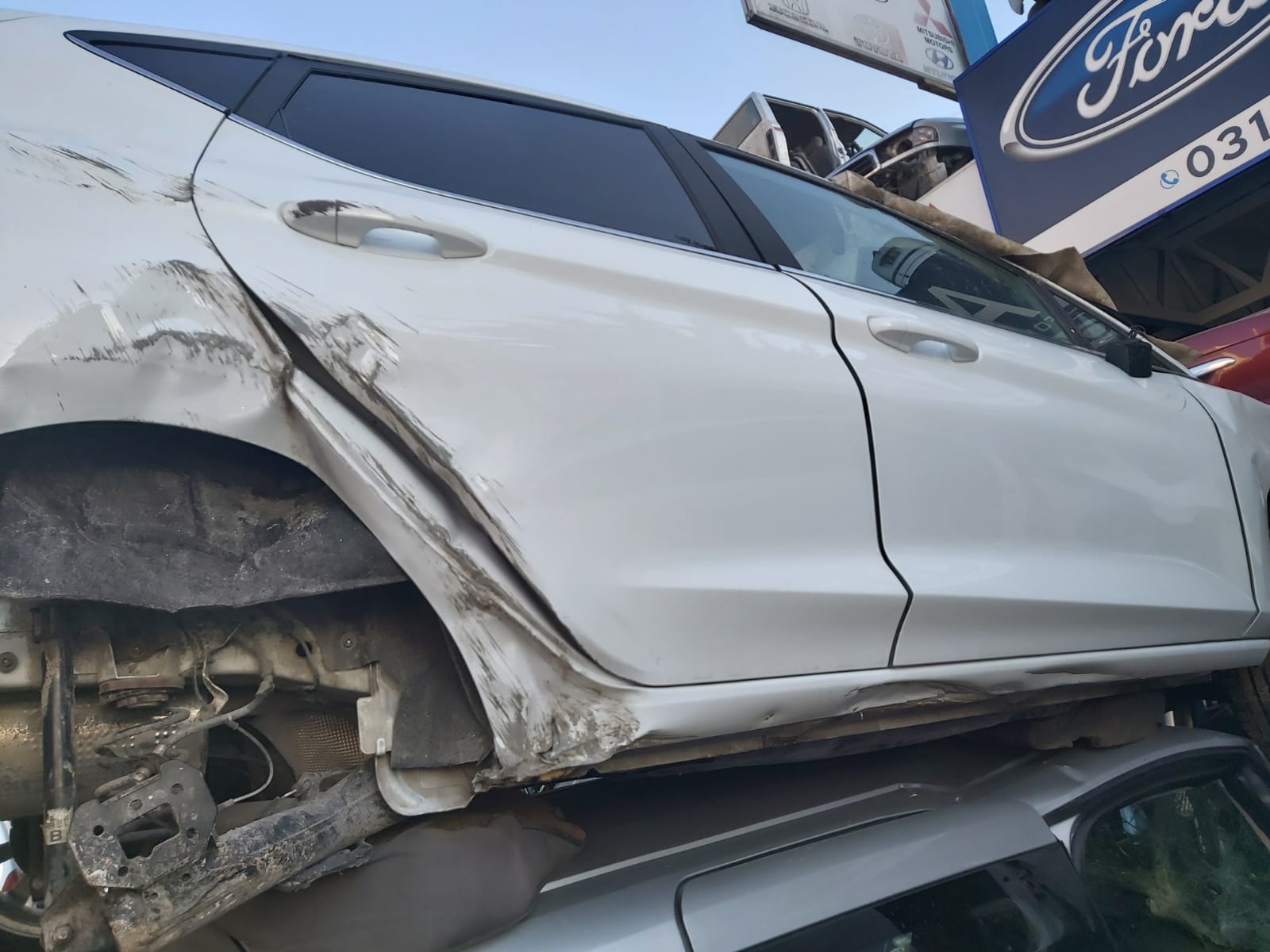 2019 Ford Fiesta Çıkma Beyaz Sol Arka Kapı